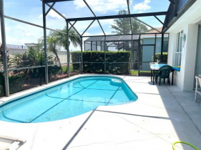 Windsor Palm Resort 3 miles to Disney 4 Bedrooms